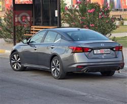 نيسان ألتيما